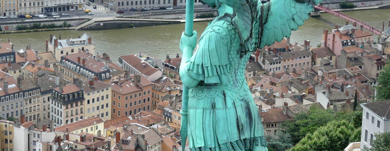The Saône quays and Vieux-Lyon.